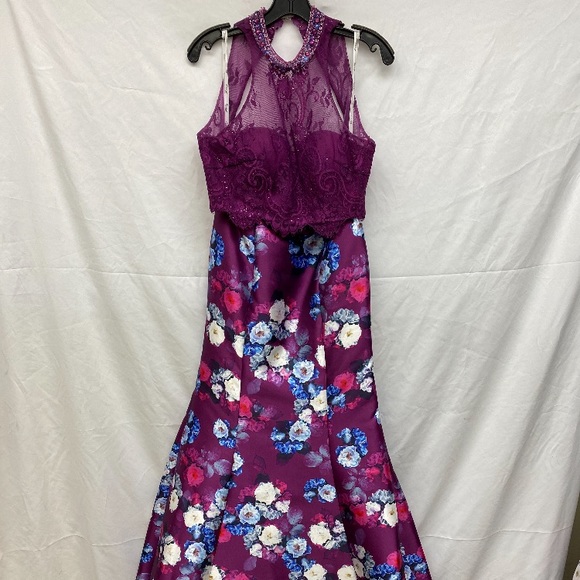 Magenta Evenings Mon Cheri 2PC lace Halter dress - Picture 3 of 11